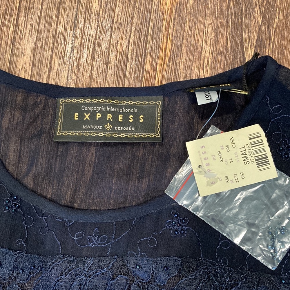 Express top NWT - Picture 3 of 7